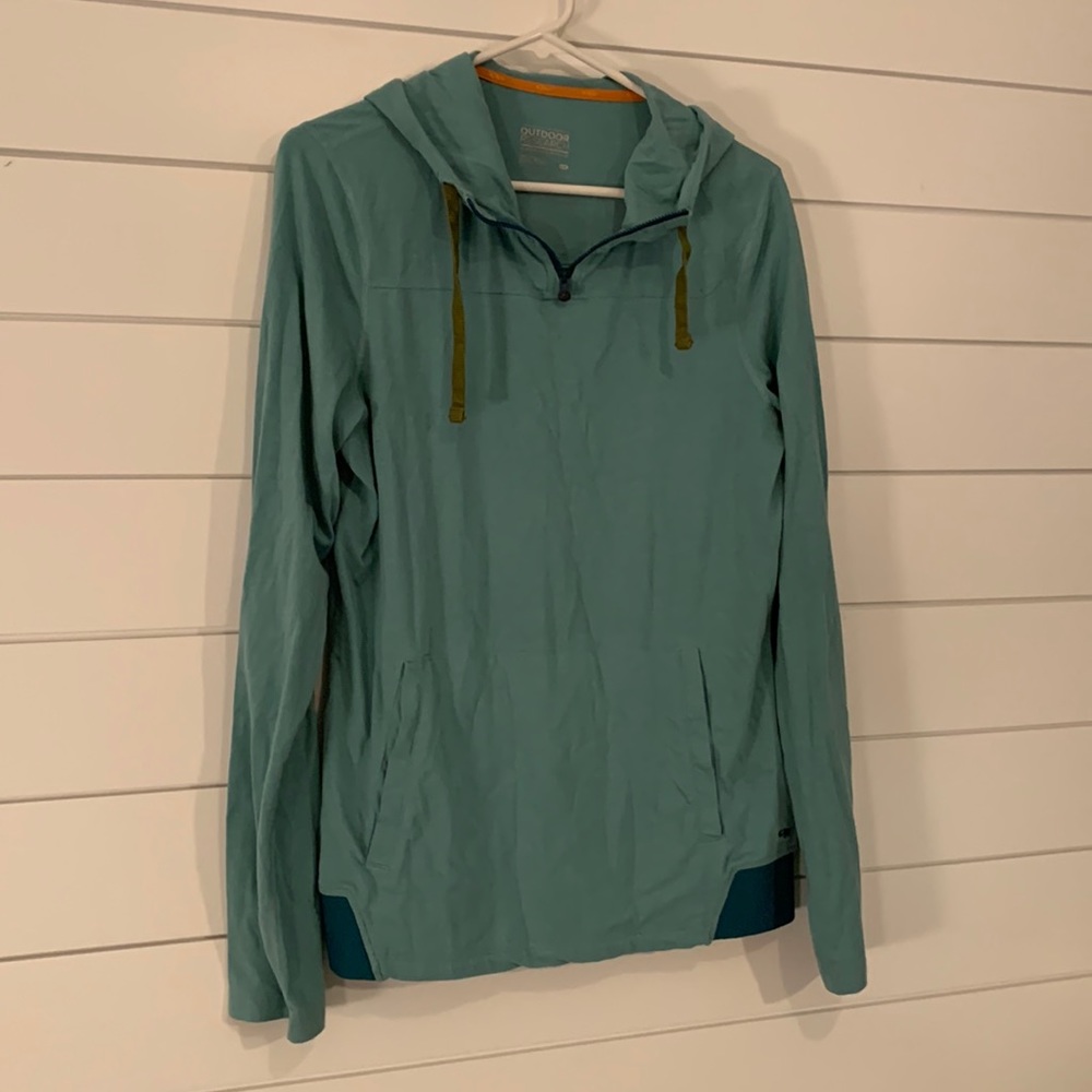 Uniquely detailed teal-colored t-shirt-weight hoodie from REI - size L